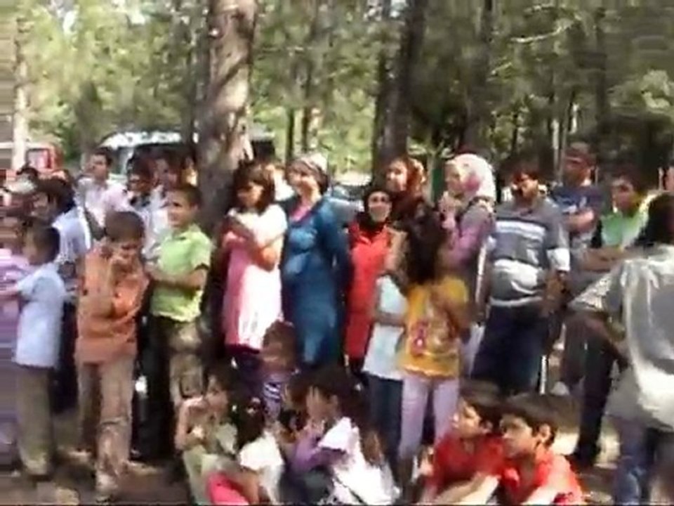 Üçyol köyü derneği 2010 piknik "3.BÖLÜM"