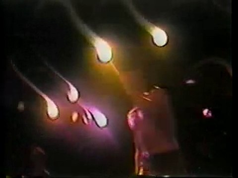 dead kennedys-holiday in cambodia live