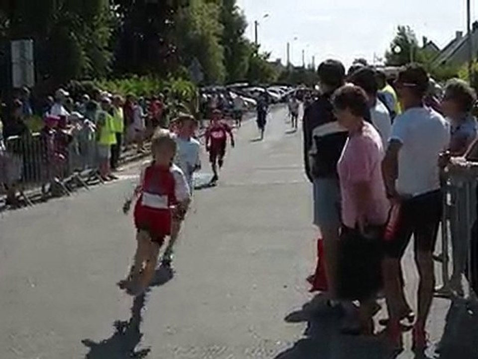 Foulées Chevaigné 2010 : 800m enfants 1