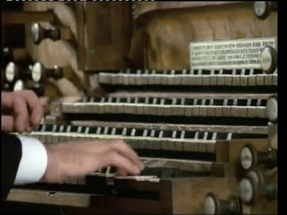 Karl Richter Organ -  Toccata and Fugue in D minor by Bach