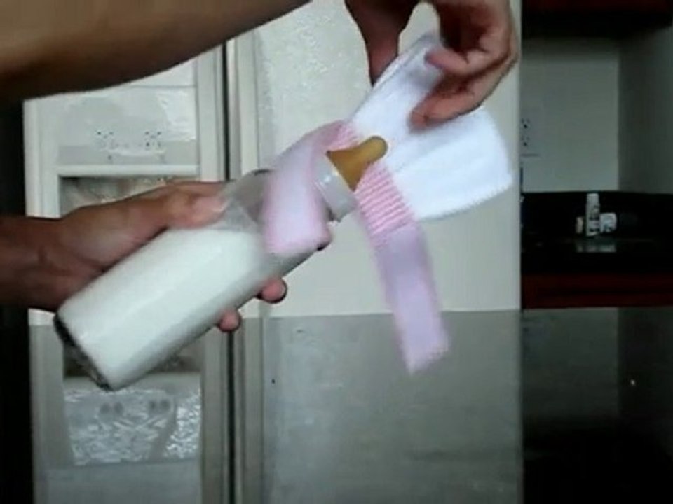 Scrunch Bottle Bib Instructional Video