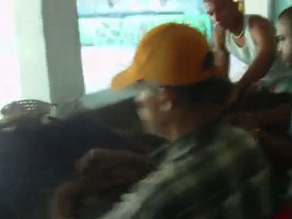 How to make cigarette 2 ( Dominican Republic )