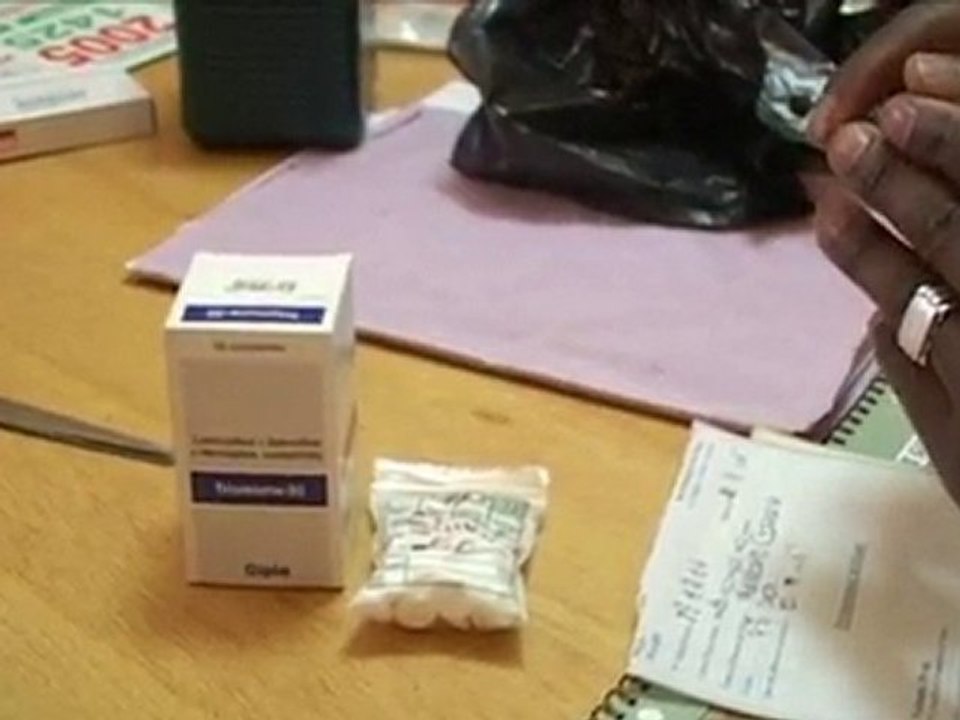 Sida : les traitements, c'est la vie. Communication santé humaine.