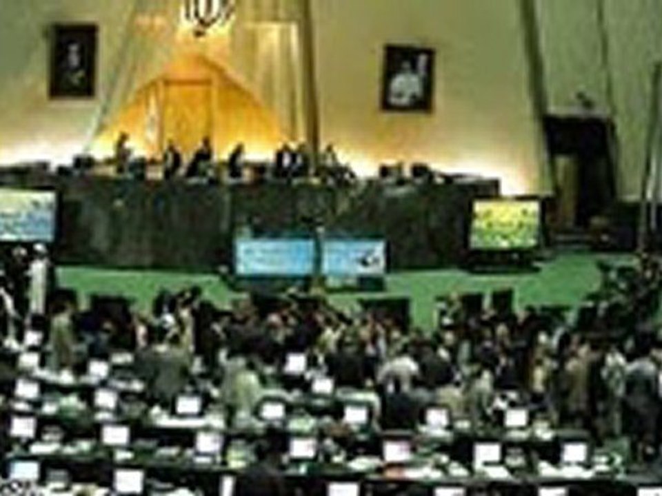 Larijani words about Basiji slogans in demonstration