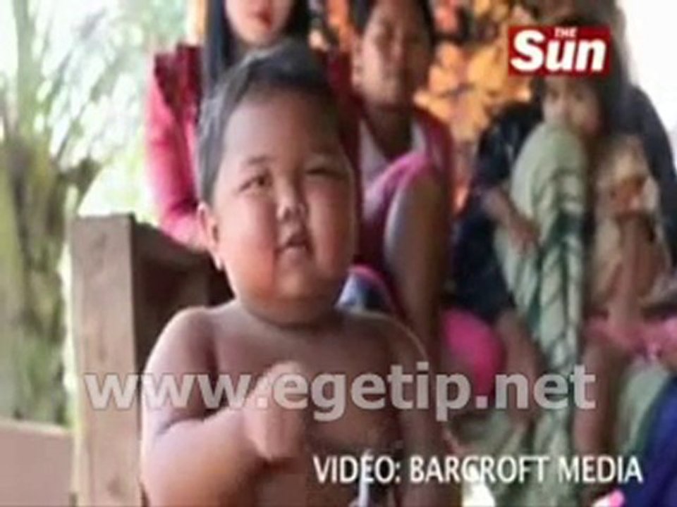 Forum Ege Tıp - Dünyanın En Küçük Sigara Tiryakisi