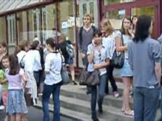 Beauvais - Vidéo: Voici les heureux bacheliers 2010