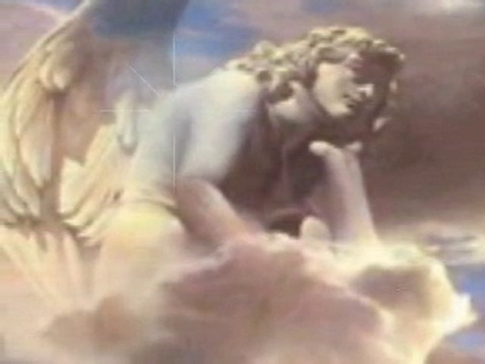 Gardianes Solitarias (Estatuas Angélicas)