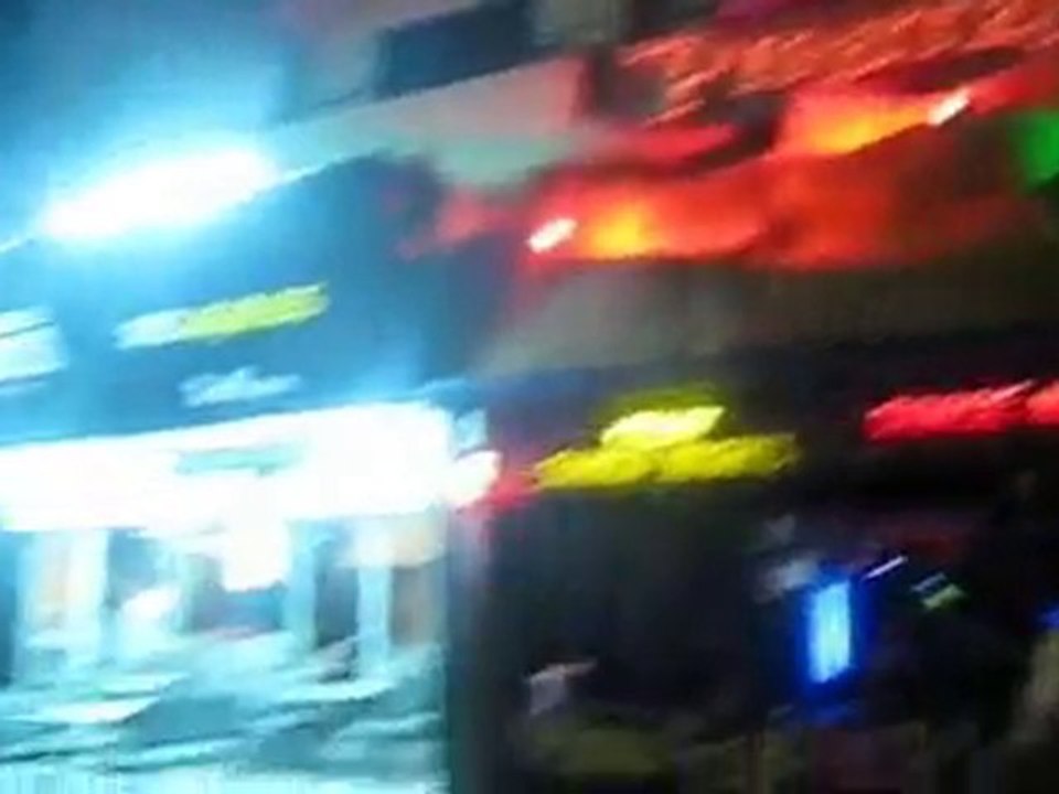 la rue de tout les bars de ayia napa chypre 2010