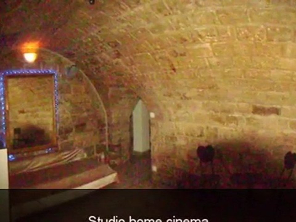 MONTMARTRE-PIGALLE  IDEAL ARTISTE OU MUSICIEN