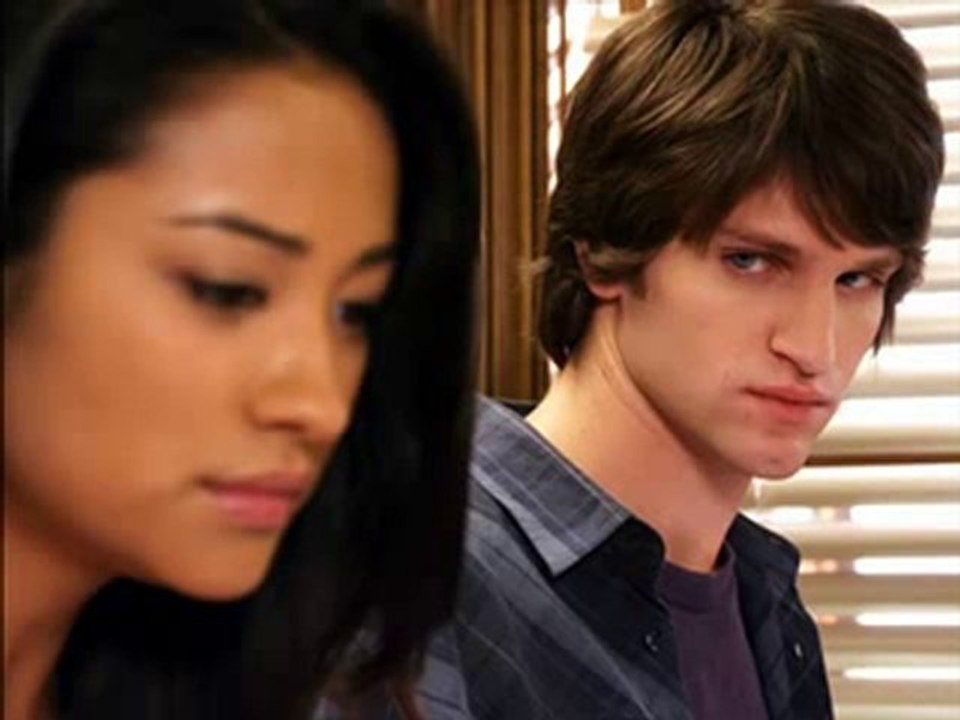 Pretty Little Liars Season 1 Episode 5 Online