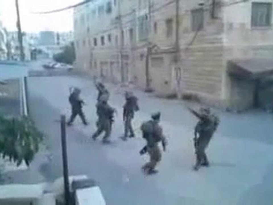 Les soldats israéliens  danse sur Kesha - (Tik Tok )