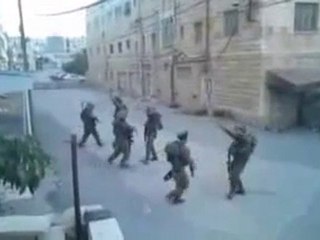 Les soldats israéliens  danse sur Kesha - (Tik Tok )