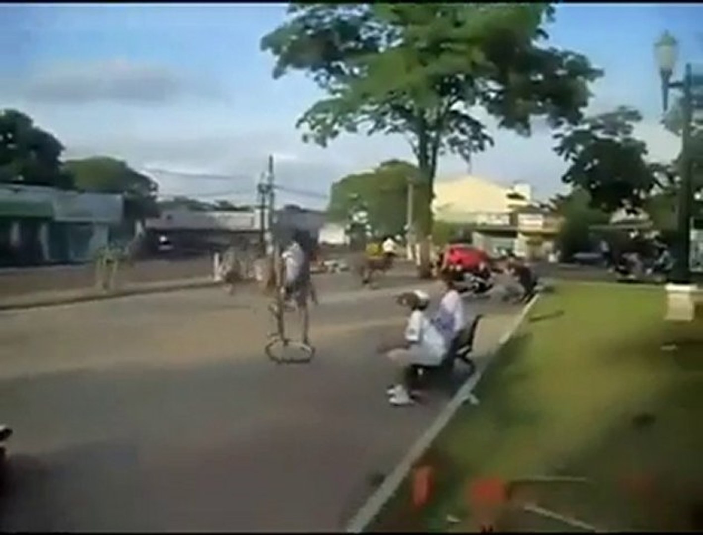 KoMiK ViDeoLaR BiRLiKTe