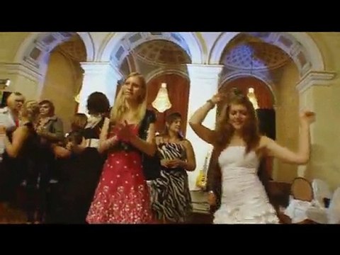 Свадебный букет поёт Ашот Сафаров, Букет из белых роз