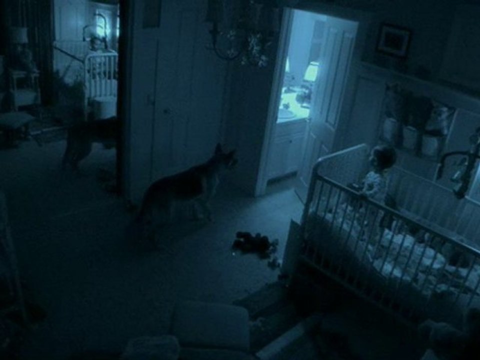 La bande annonce de paranormal activity 2