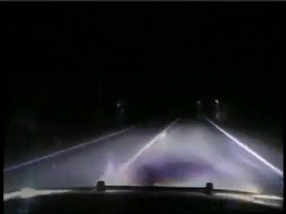 Voiture de police VS chevreuil