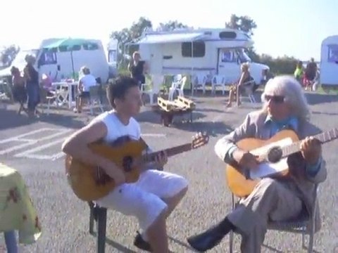 Manitas de Plata & Sandro Lorier 2009 ( Saintes Maries de la Mer )