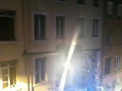 Intervention pompiers immeuble délabré Lyon