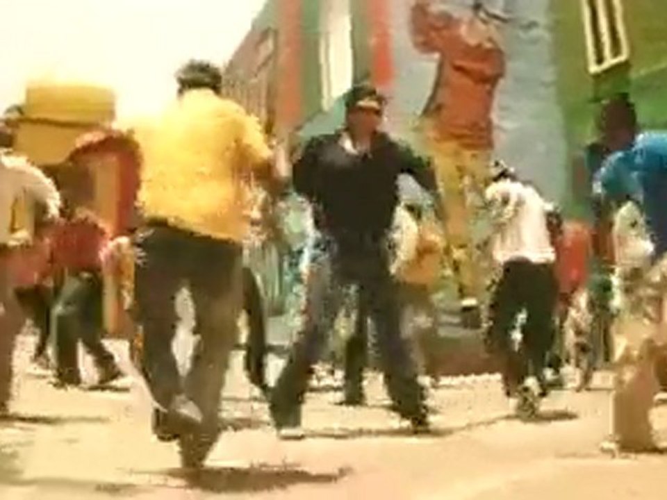 Thoddaal Poo Malarum_2