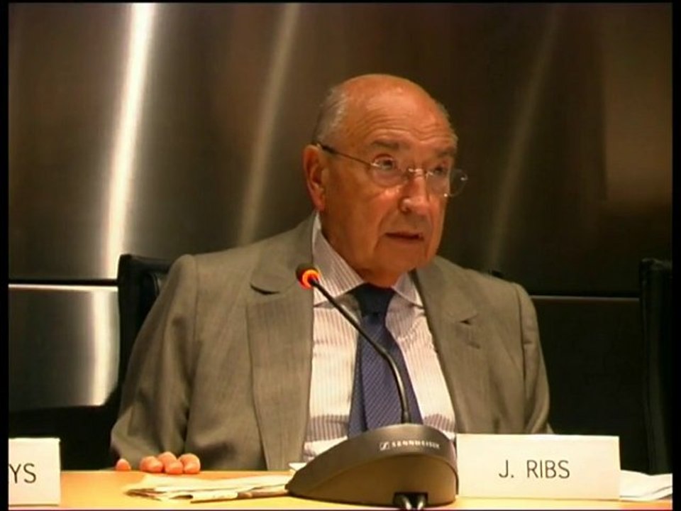 1 - Faut-il régulariser les travailleurs sans papier? - Jacques RIBS