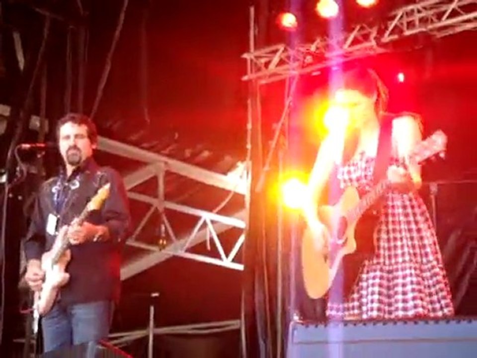 Sara Petite au festival de Berck sur Mer le 04/07/2010