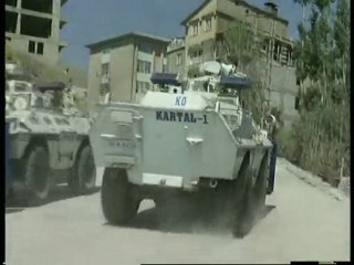 HAKKARİ KARIŞTI