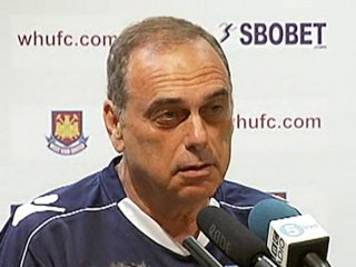 Avram asserts position as West Ham boss