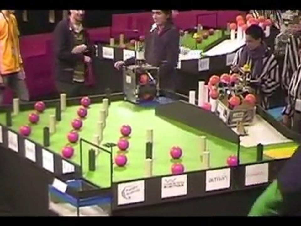 Coupe de Robotique 2010: Série 5 Eceborg Vs. Telecom Robotic
