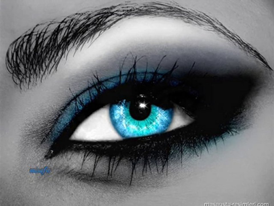 mavi mavi ne güzel gözlerin var