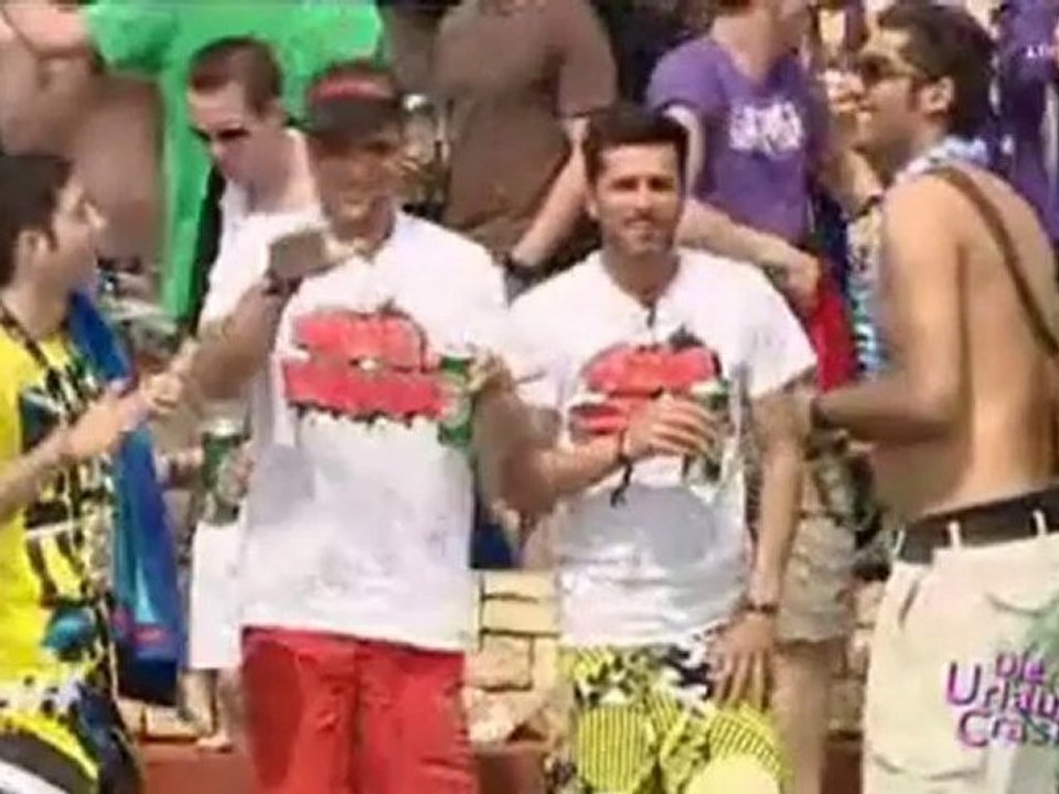 Alex (BB9) kontrolliert Orhan (BB9) im Spring Break Urlaub 2