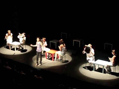 L'atelier théâtre du collège Paul-Duez sur les planches