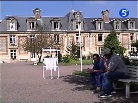 Emaüs (les petits contes économiques) - 2/2