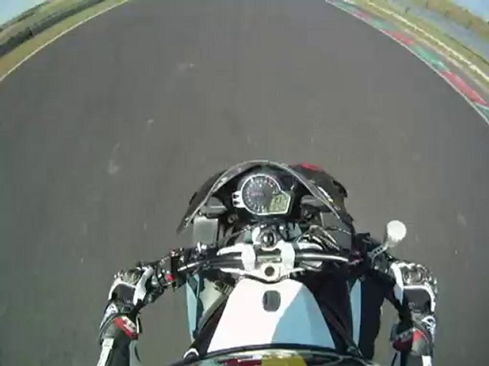 Mettet 08 juillet 2010 caméra casque trop basse.pds.avi