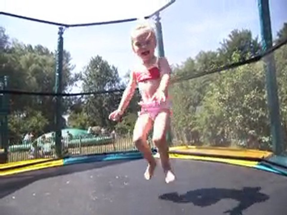 Jayden Au Trampoline