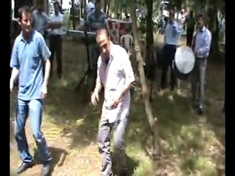 bertalılar pikniği 2010 davul-zurna ile horon-3