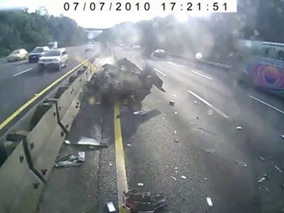 Enorme crash a taiwan