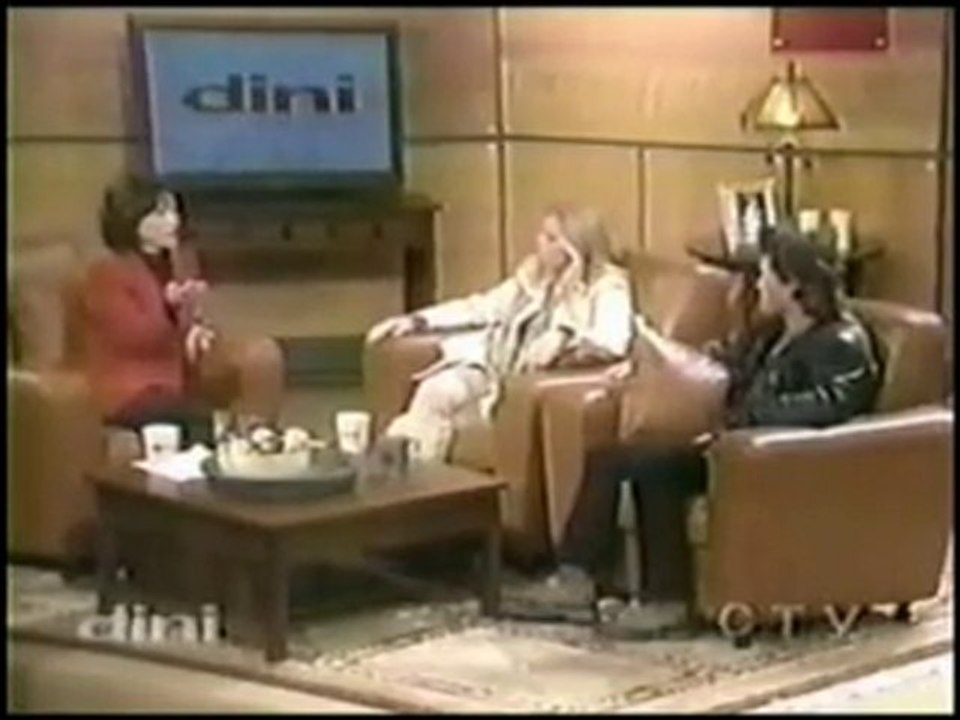 Roy Dupuis and Peta Wilson "Dini Petty Show" 2°part -  1999