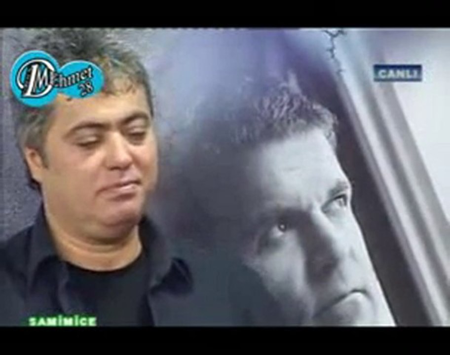 Cengiz Kurtoğlu Resmini Öptümde Yattım Samimice