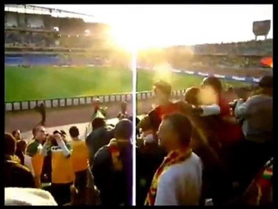 Vuvuzela and technology (by the shape and effrocks)