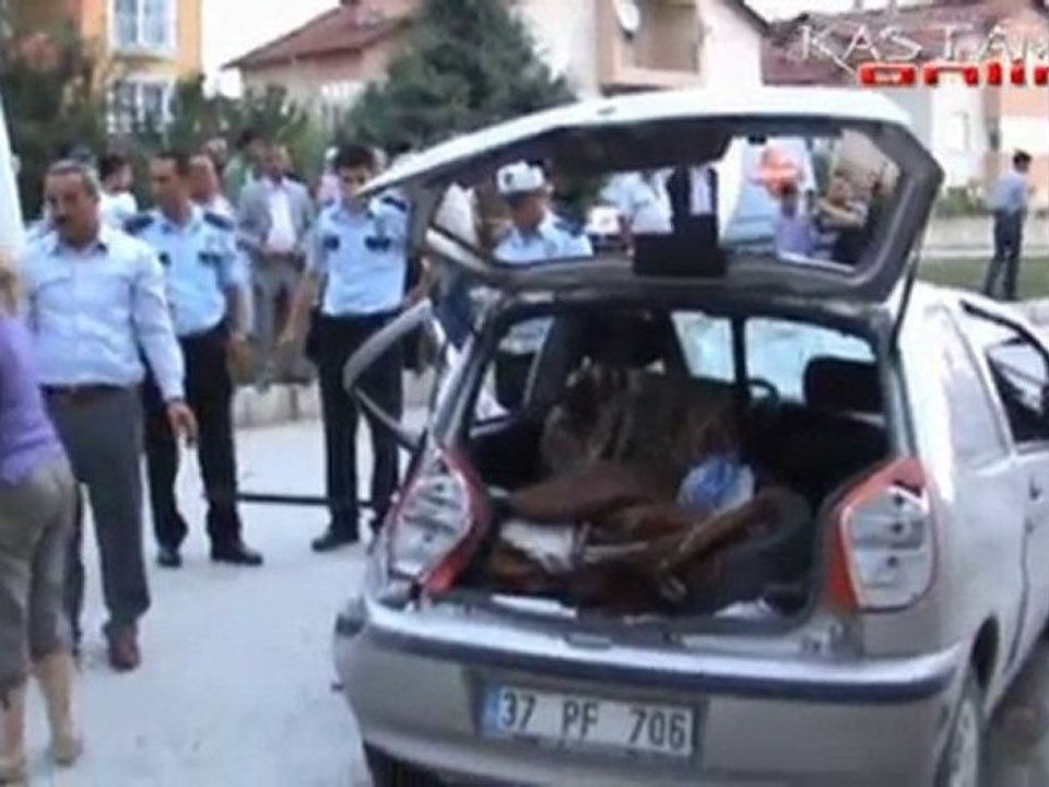 Aşırı Hız Faciaya Neden Oldu; 1'i Ağır 3 Yaralı