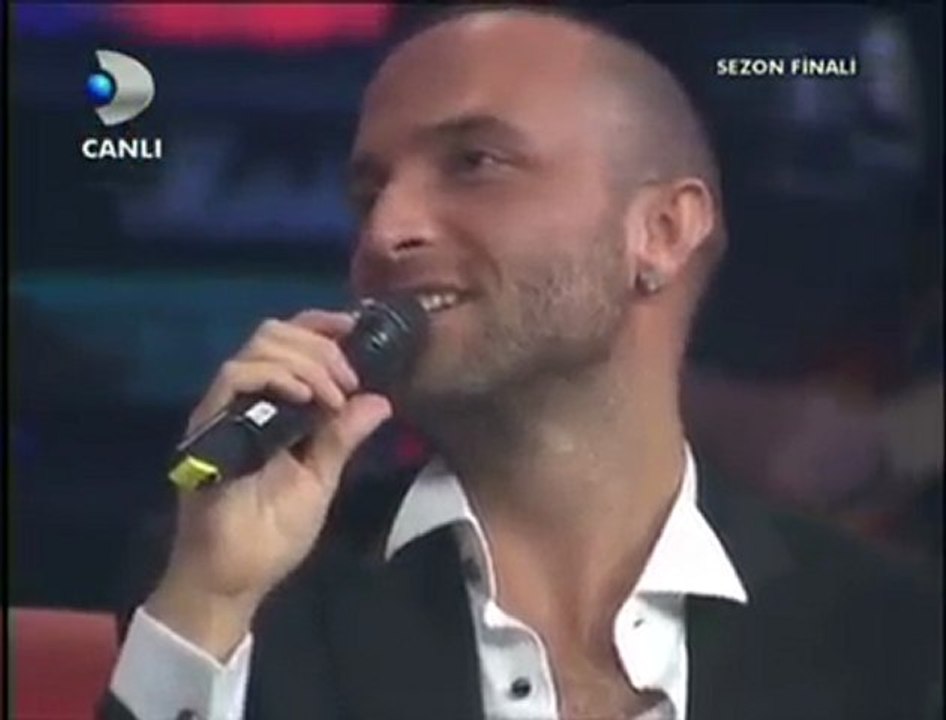 Berkay - Taburcu (Beyaz Show Sezon Finali)