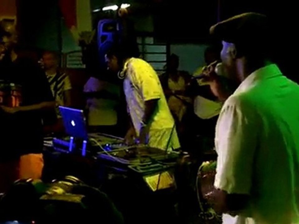 [Vin Kouté Hip Hop].Bénaja-Capital Santé