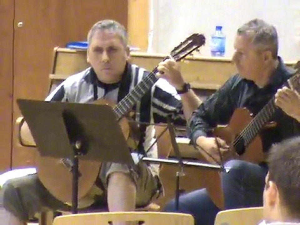 517 Romance de Kuffner par un ensemble de guitares