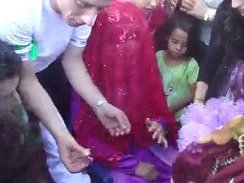 FATMA İLE EMRE (KINA YAKMA)