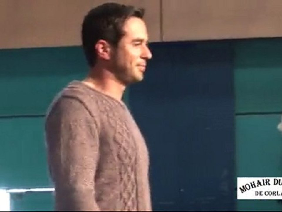 Pull homme en mohair et soie, porté par Pascal aux Terralies