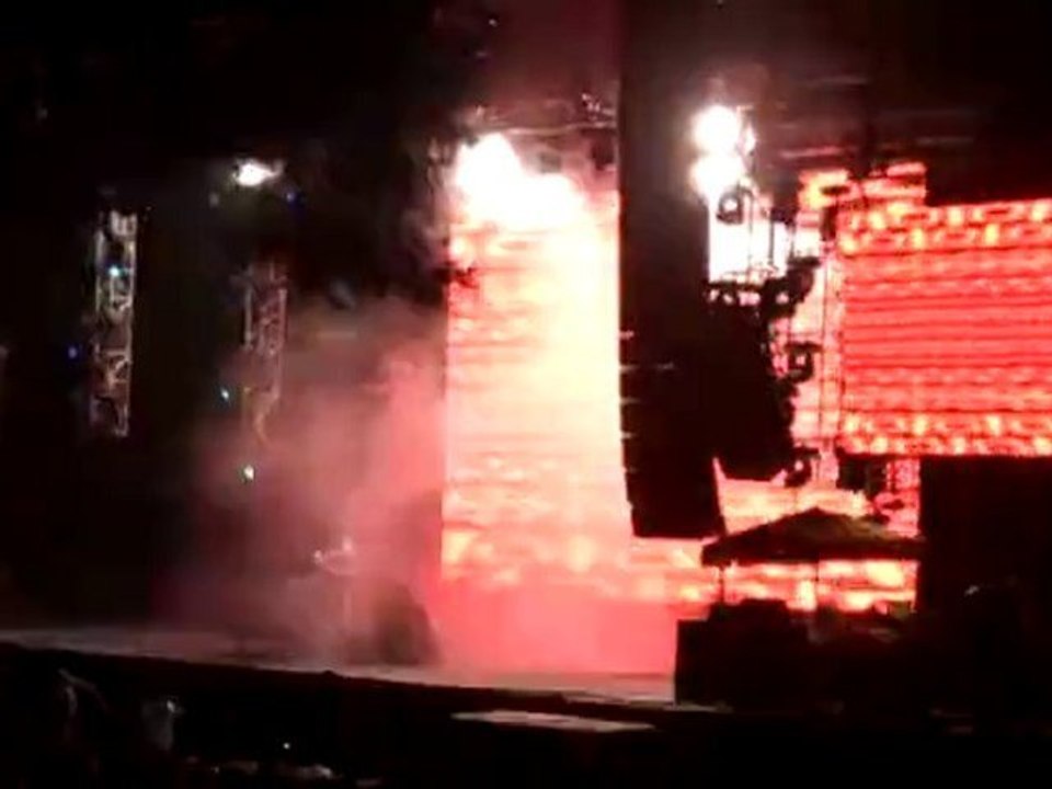 intro fat boy slim live @ rockwave festival