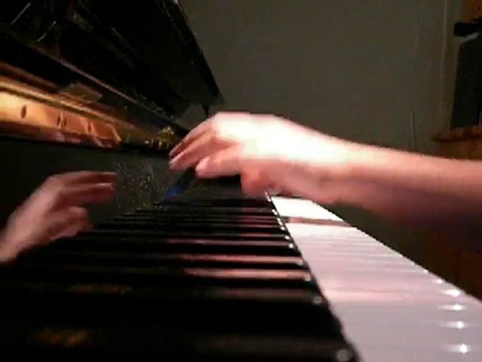 Piano : "River flows in you" de Yiruma (Twilight)
