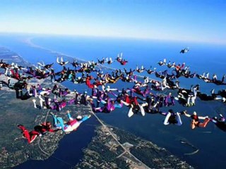 sende bizdensin mansur ark