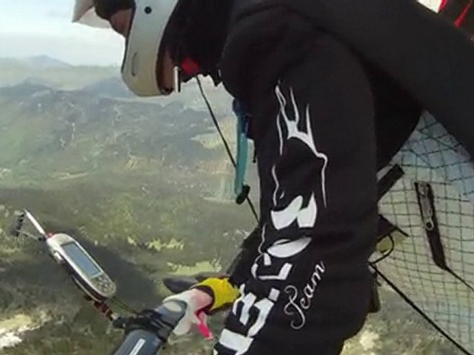 ATOS VR François Fourment Val Louron 04 juin 10 milieu vol