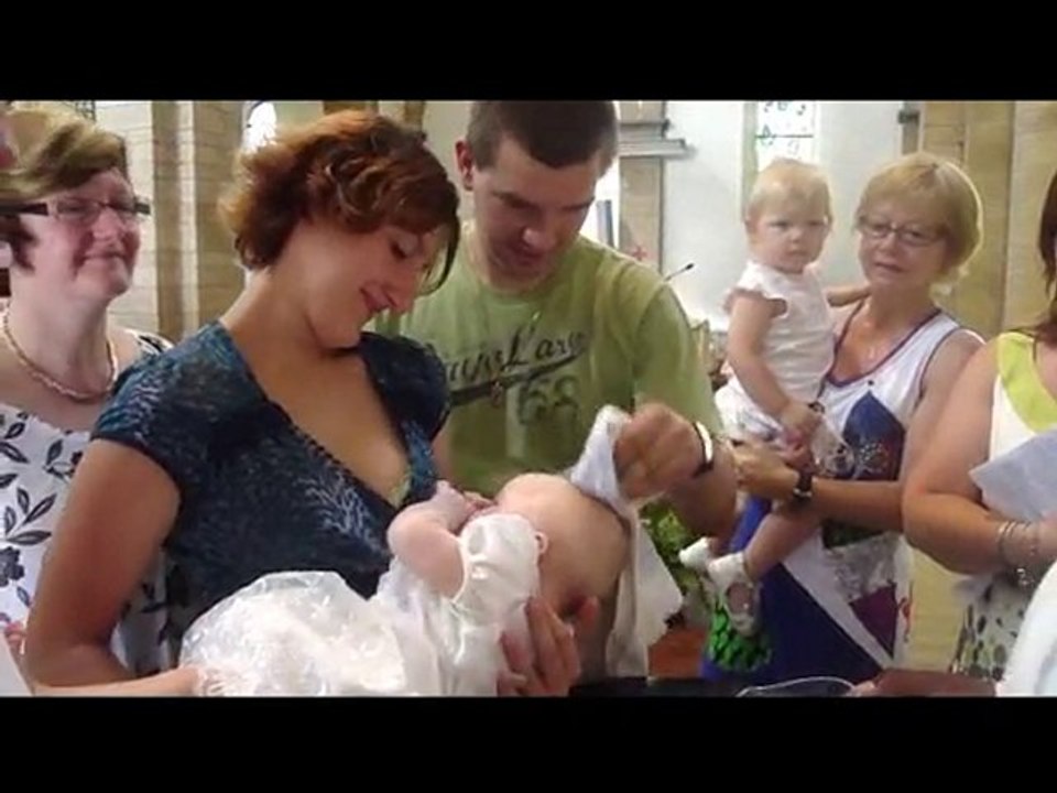 bapteme laura  11-07-2010